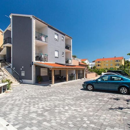 Apartments With A Parking Space Baska, Krk - 18808 Экстерьер фото