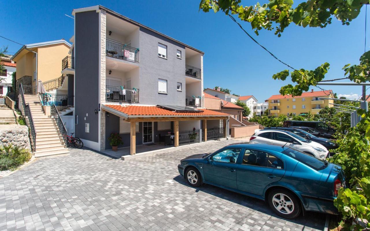 Apartments With A Parking Space Baska, Krk - 18808 Экстерьер фото